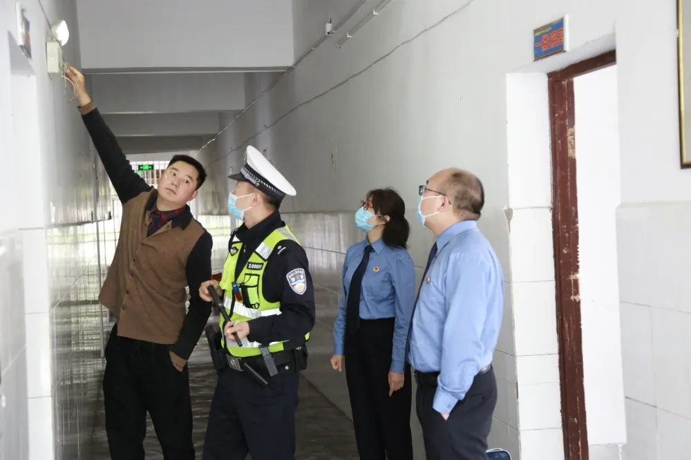 【新时代检察宣传周】保护少年的你 石棉县人民检察院在行动